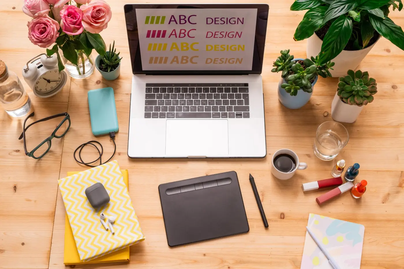 Professionele werkplek voor grafisch ontwerp